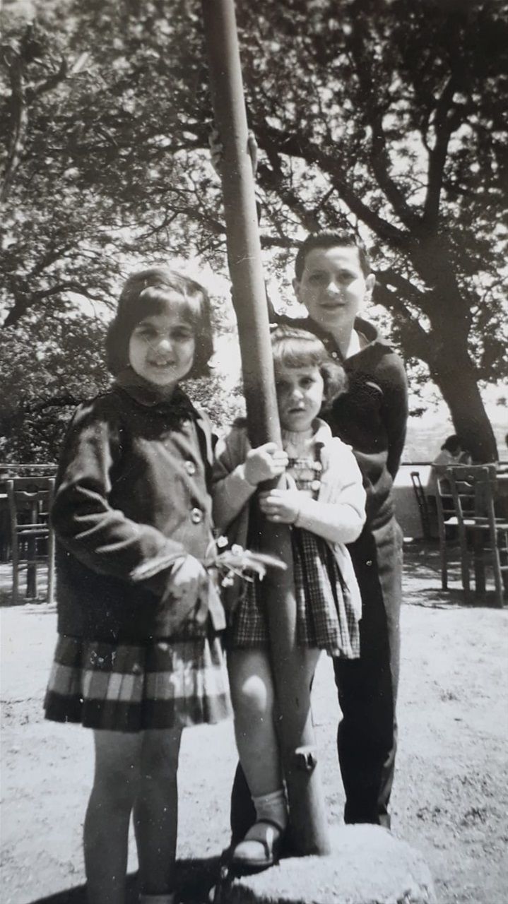Moda - Sara, Jinet ve Moşe Bahar kardeşler - 1961